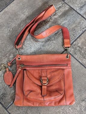 Fossil Vintage Sasha Crossbody Shoulder Leather Messenger Bag Orange 🧡